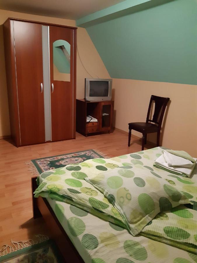 Casa Albastra Hotel Drumu Carului ภายนอก รูปภาพ